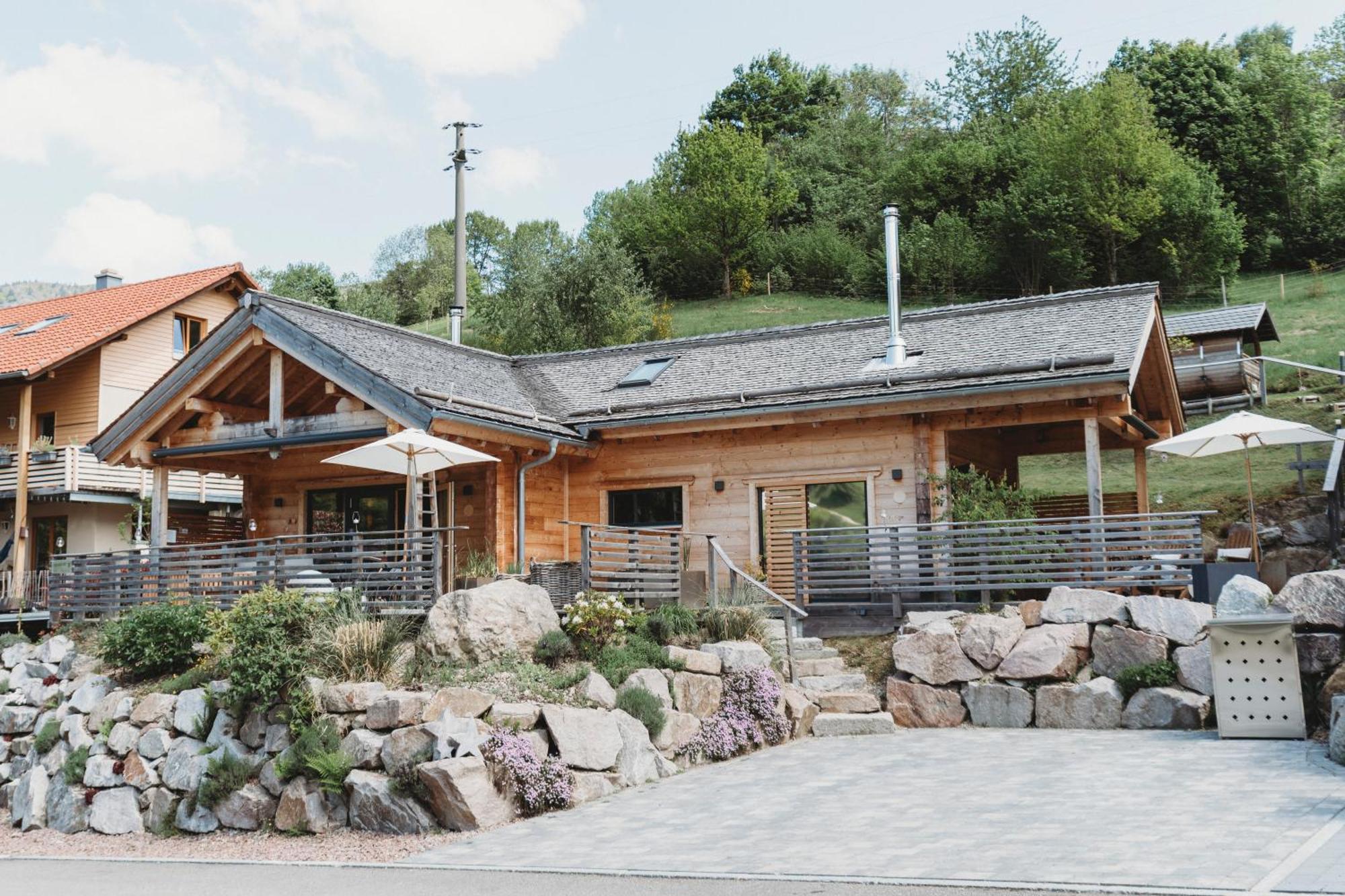 Lieblingsort - Schwarzwald Chalet Lodges 노이엔베크 외부 사진